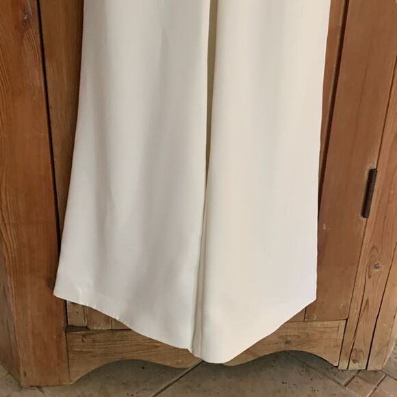 Misha Collection Alexa white high neck sleeveless wide leg jumpsuit NWOT - Picture 8 of 15